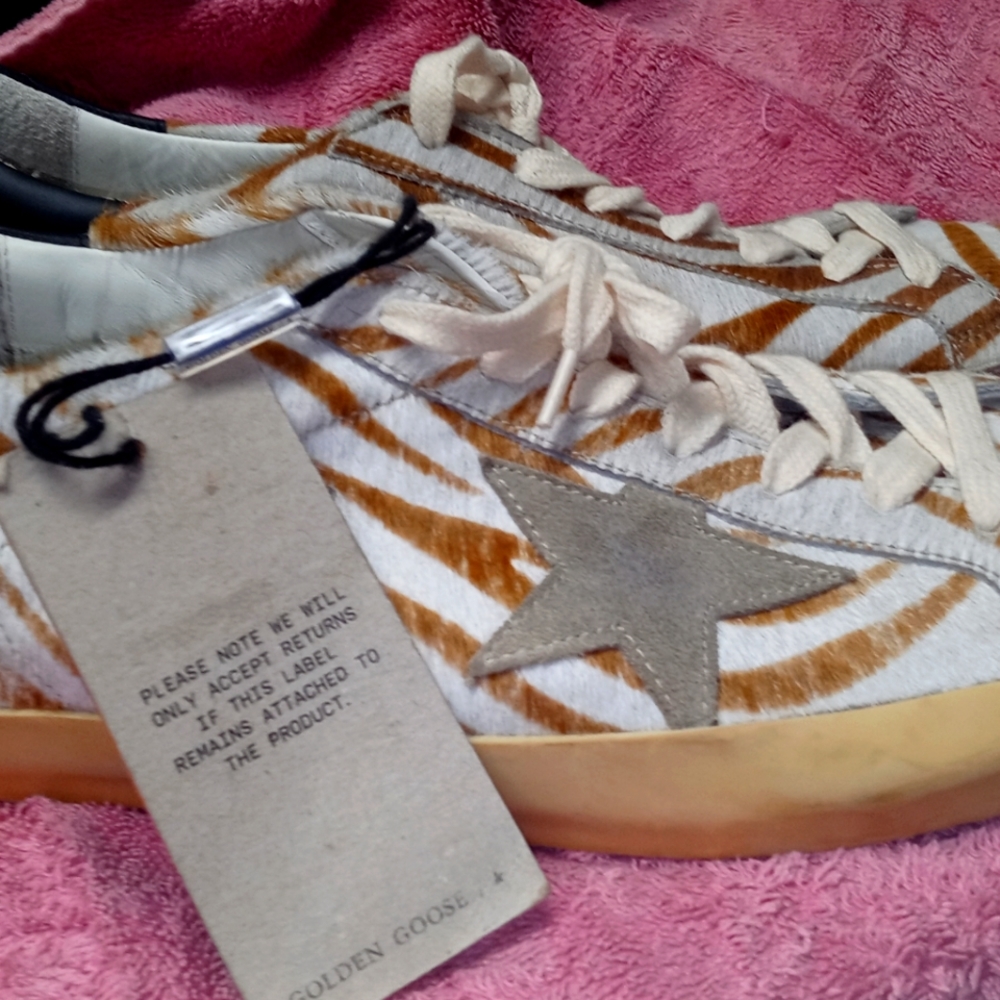 Golden Goose Sneakers
